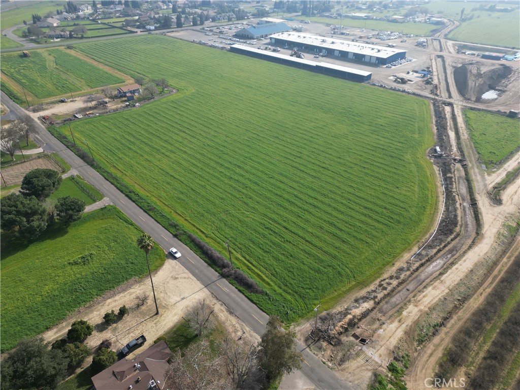 1 W Belcher Ave, Merced, CA 95348