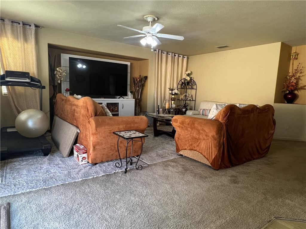 924 Dosangh Ct, Livingston, CA 95334