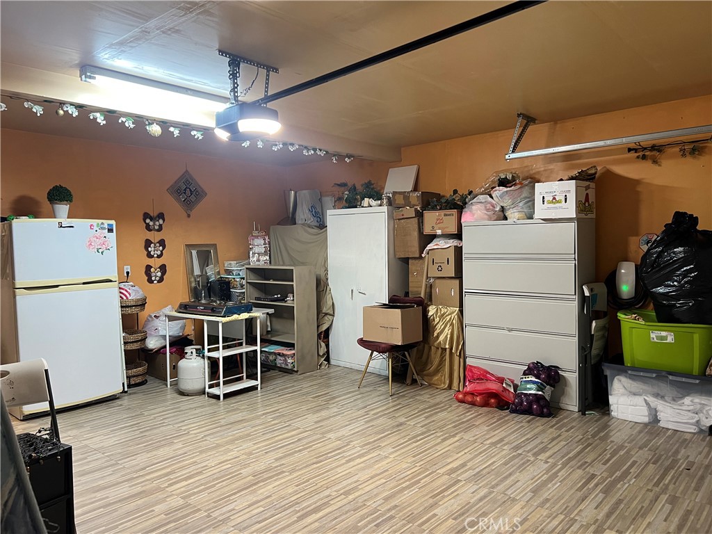 924 Dosangh Ct, Livingston, CA 95334