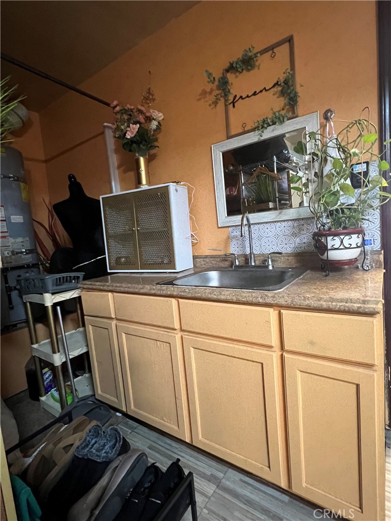 924 Dosangh Ct, Livingston, CA 95334