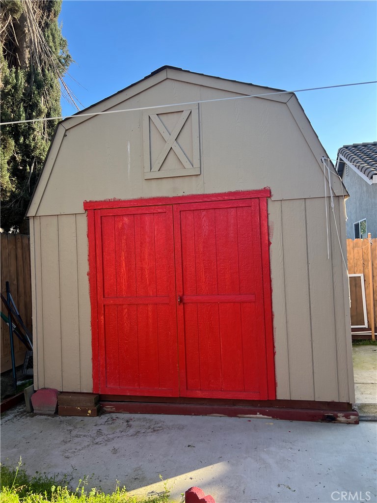 924 Dosangh Ct, Livingston, CA 95334