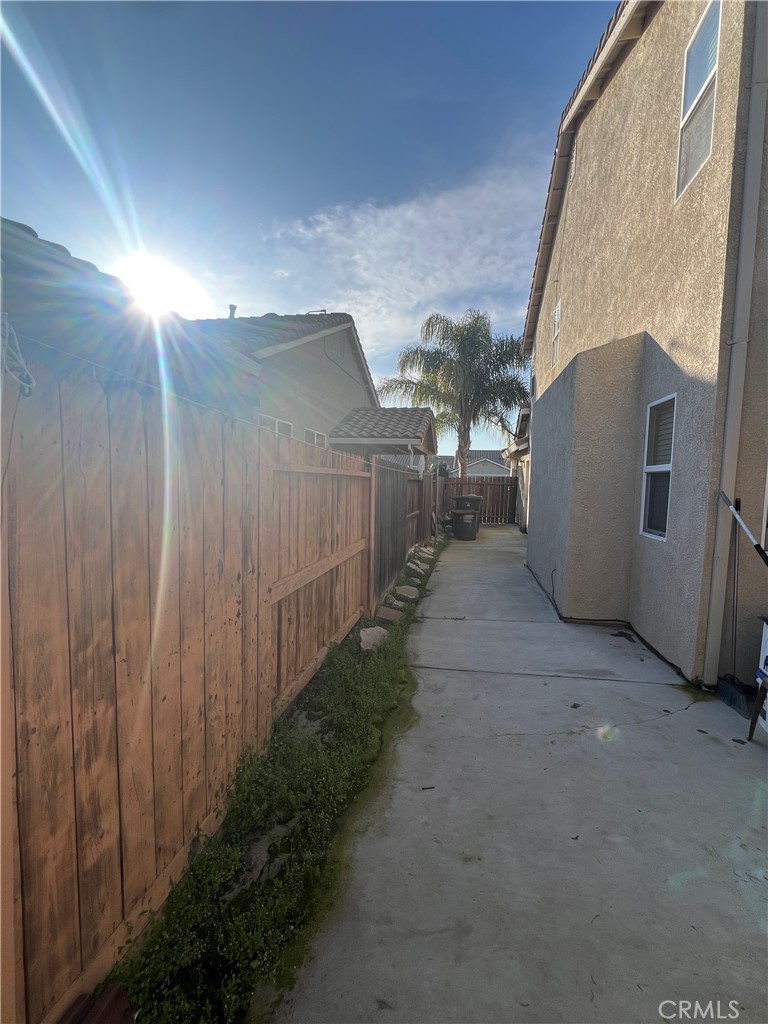 924 Dosangh Ct, Livingston, CA 95334