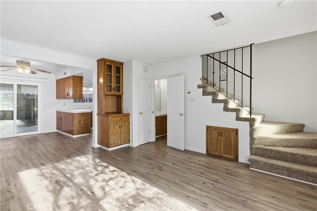 1656 W North Bear Creek Dr, Merced, CA 95348