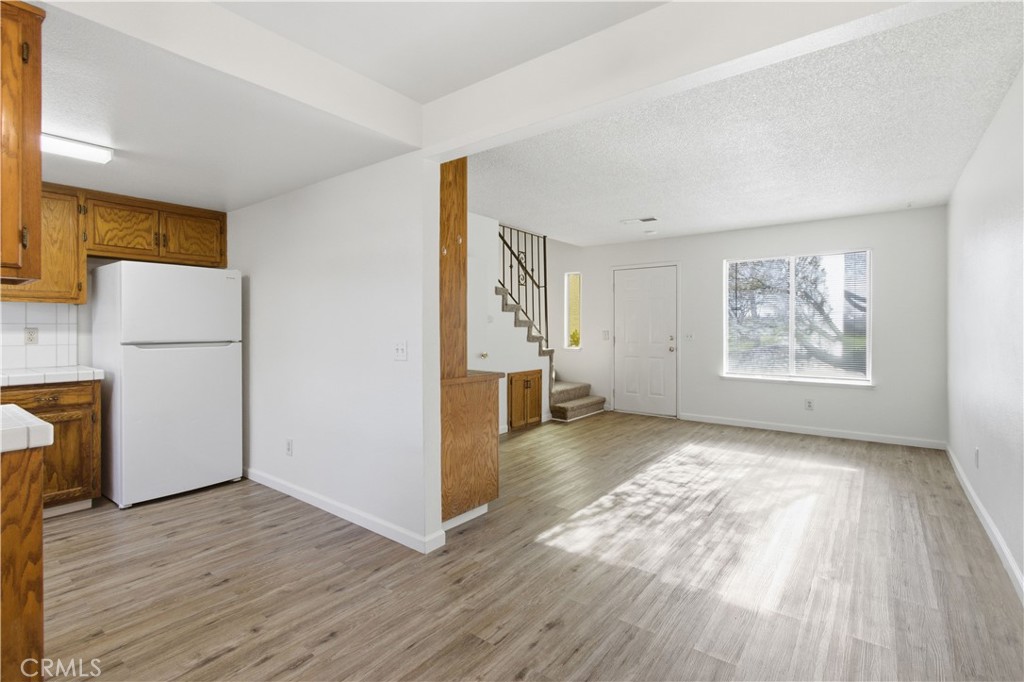 1656 W North Bear Creek Dr, Merced, CA 95348