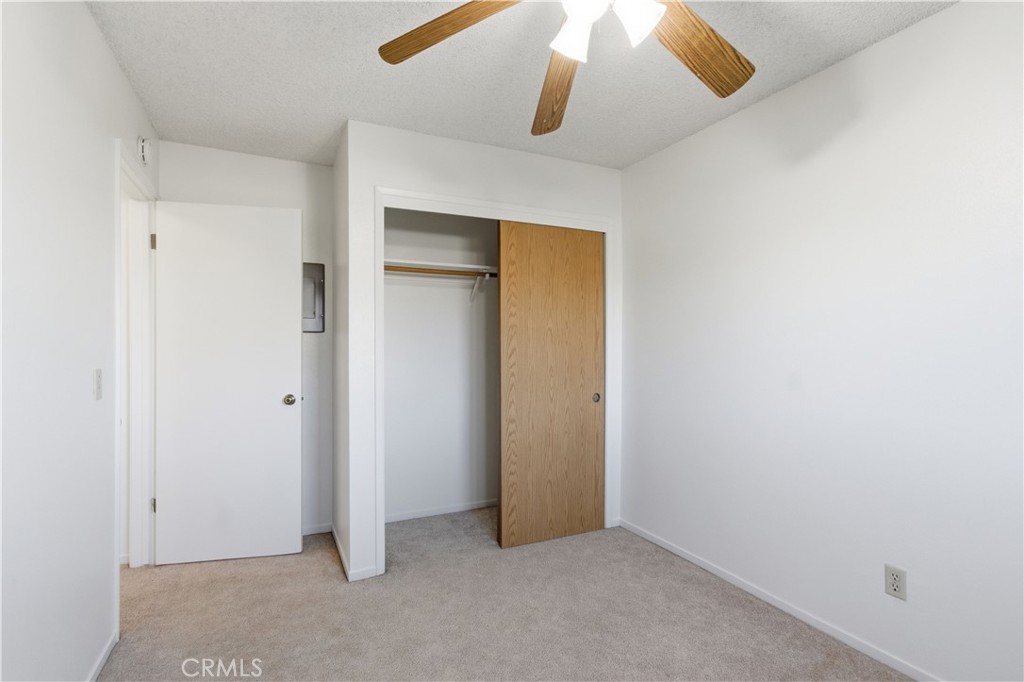 1656 W North Bear Creek Dr, Merced, CA 95348