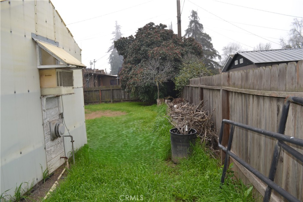 2327 S Garden St, Visalia, CA 93277