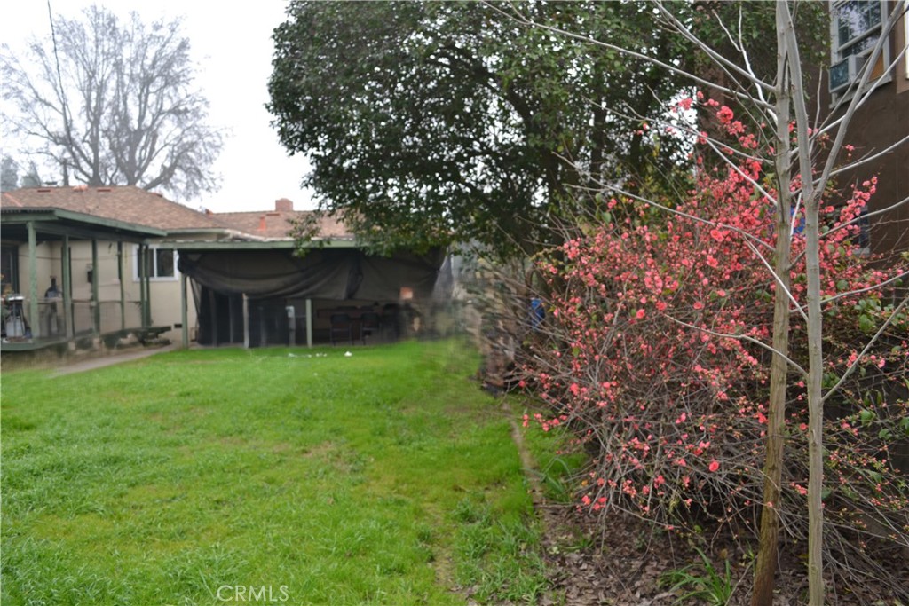 2327 S Garden St, Visalia, CA 93277