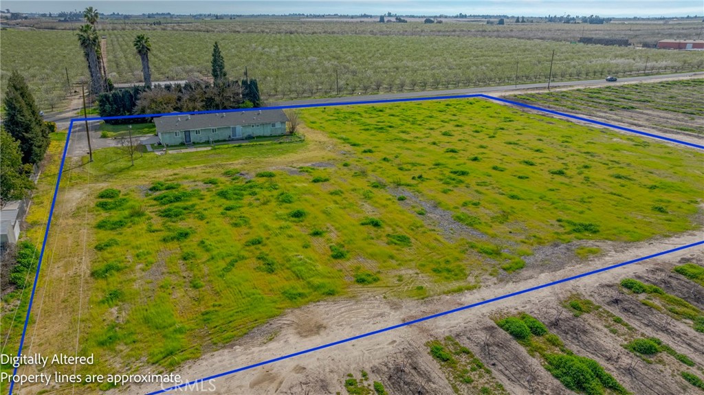 8136 Walnut Ave, Winton, CA 95388