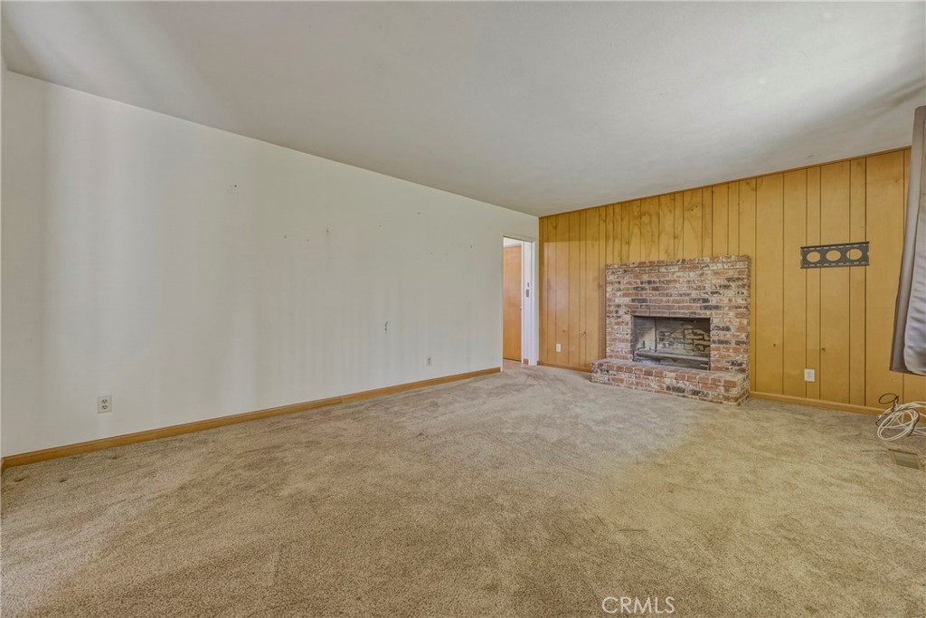 8136 Walnut Ave, Winton, CA 95388