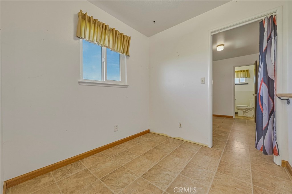 8136 Walnut Ave, Winton, CA 95388