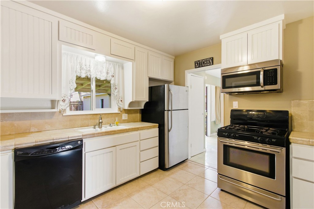 425 E 27th, Merced, CA 95340