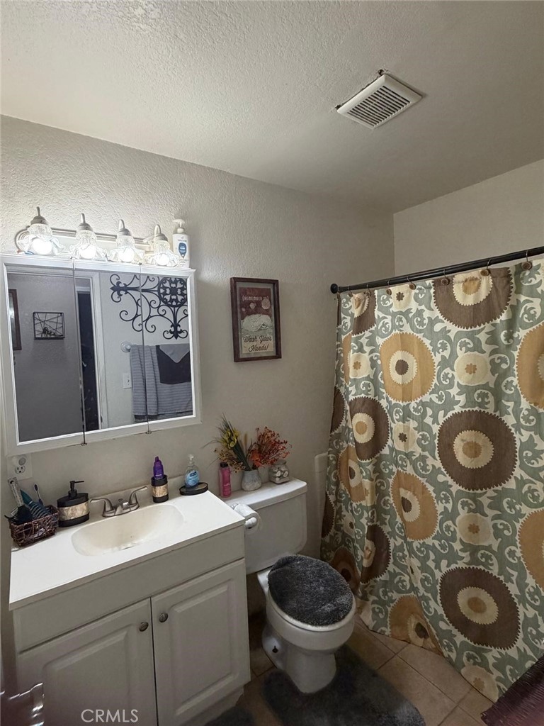 5109 Center, Modesto, CA 95357