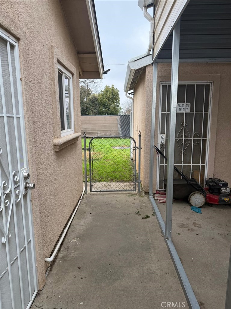 5109 Center, Modesto, CA 95357