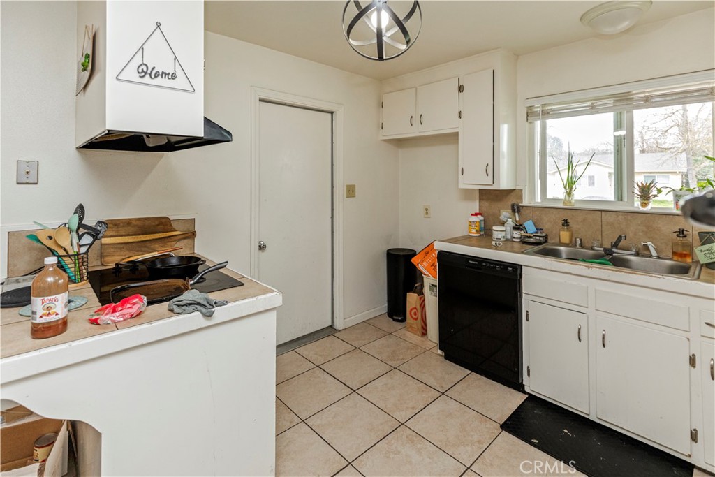 3216 El Capitan, Merced, CA 95340