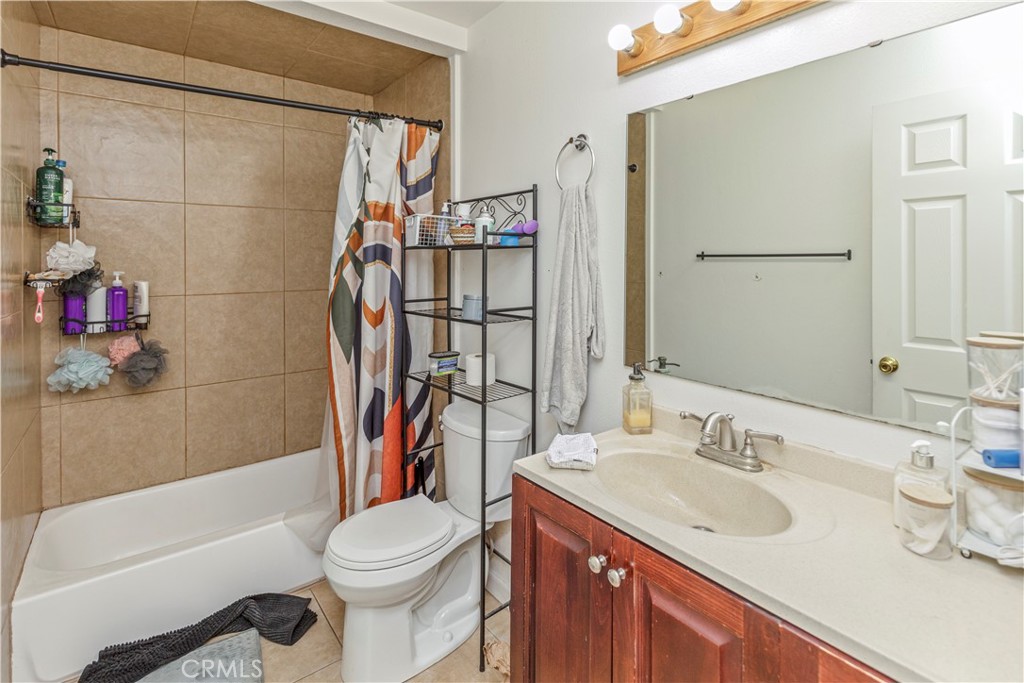 3216 El Capitan, Merced, CA 95340