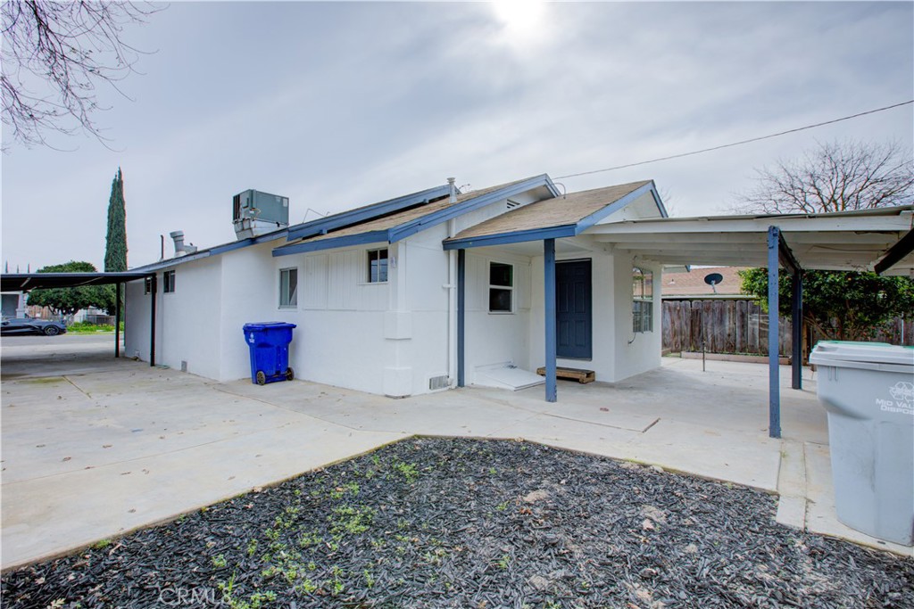 1241 6th St, Atwater, CA 95301