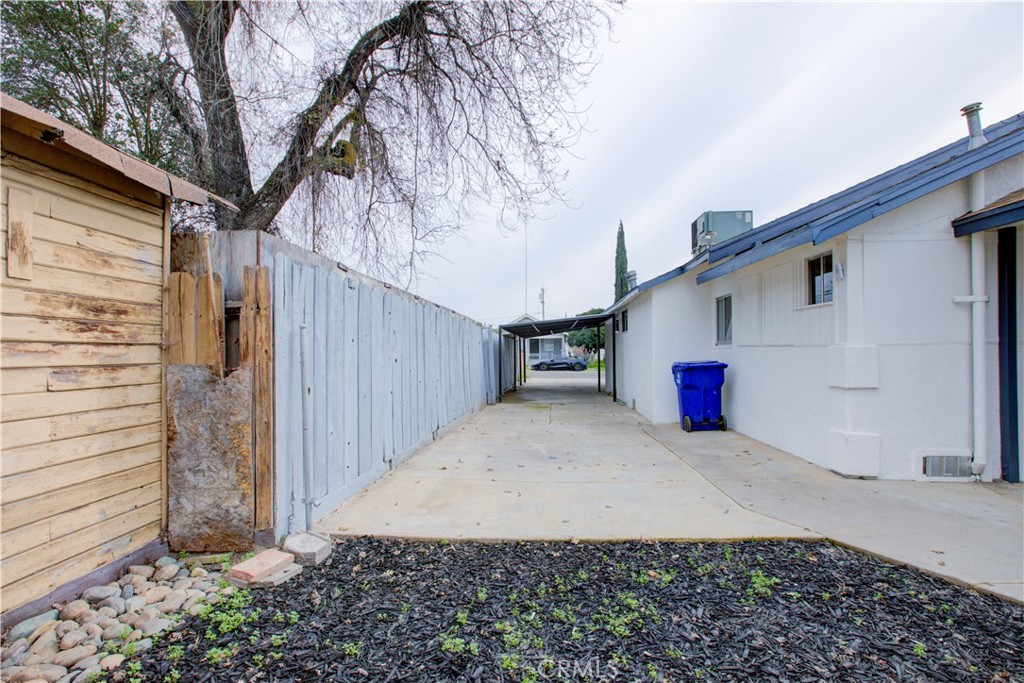 1241 6th St, Atwater, CA 95301