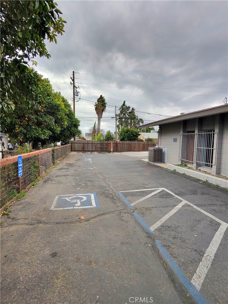 1253 WINTON WAY, Atwater, CA 95301