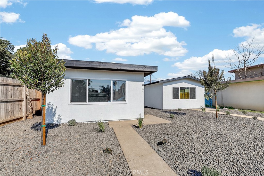 1013 -1017 W Santa Fe Ave, Merced, CA 95340