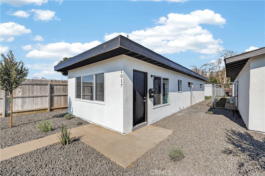 1013 -1017 W Santa Fe Ave, Merced, CA 95340