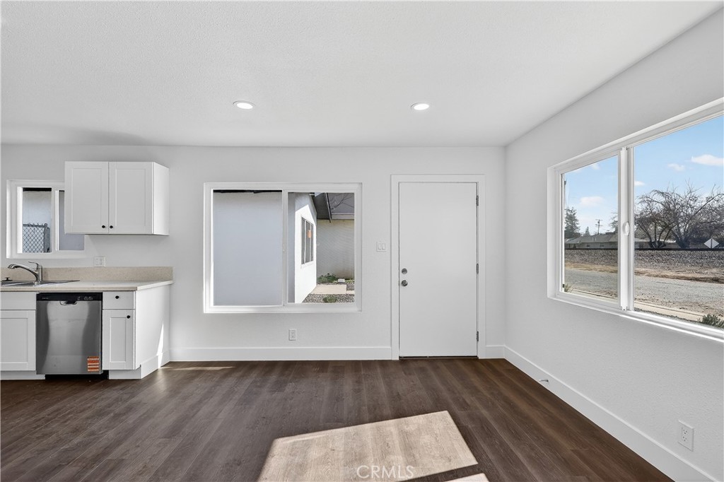 1013 -1017 W Santa Fe Ave, Merced, CA 95340