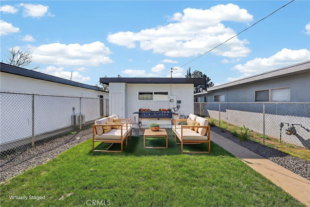 1013 -1017 W Santa Fe Ave, Merced, CA 95340