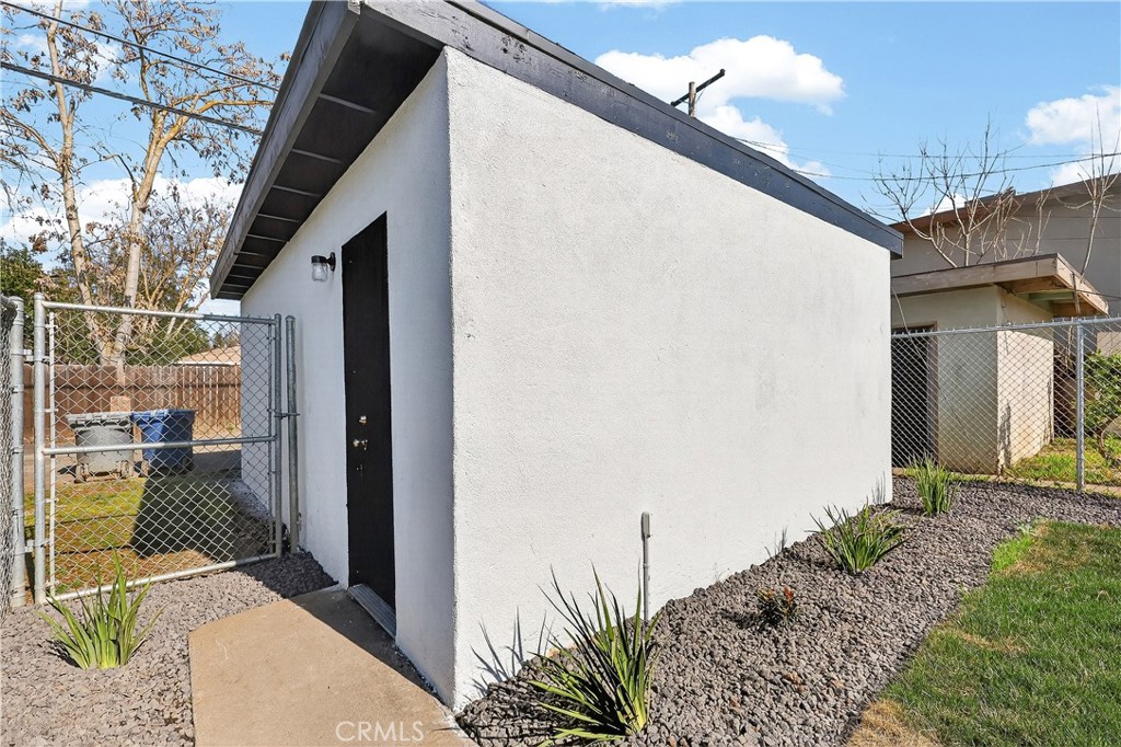 1013 -1017 W Santa Fe Ave, Merced, CA 95340