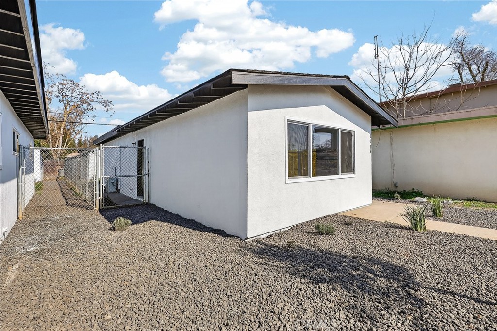 1013 -1017 W Santa Fe Ave, Merced, CA 95340
