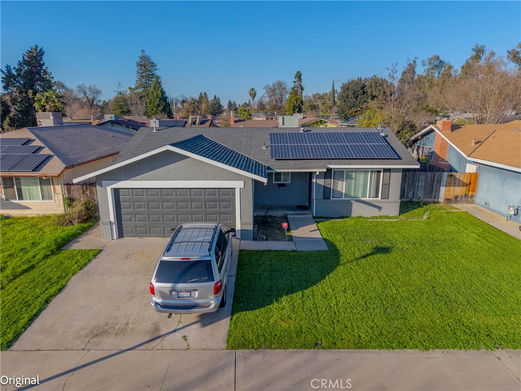639 W Donna Dr, Merced, CA 95348