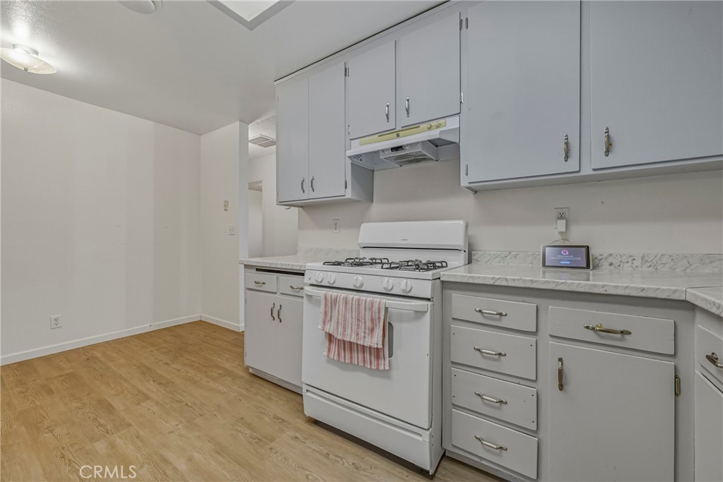 639 W Donna Dr, Merced, CA 95348