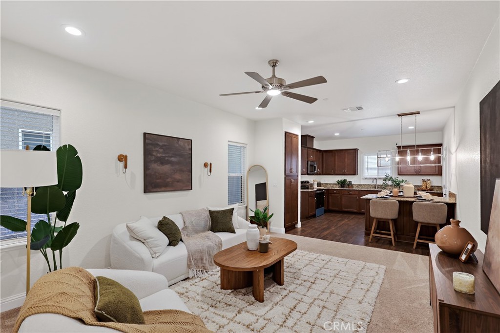 242 Montage Dr, Merced, CA 95348