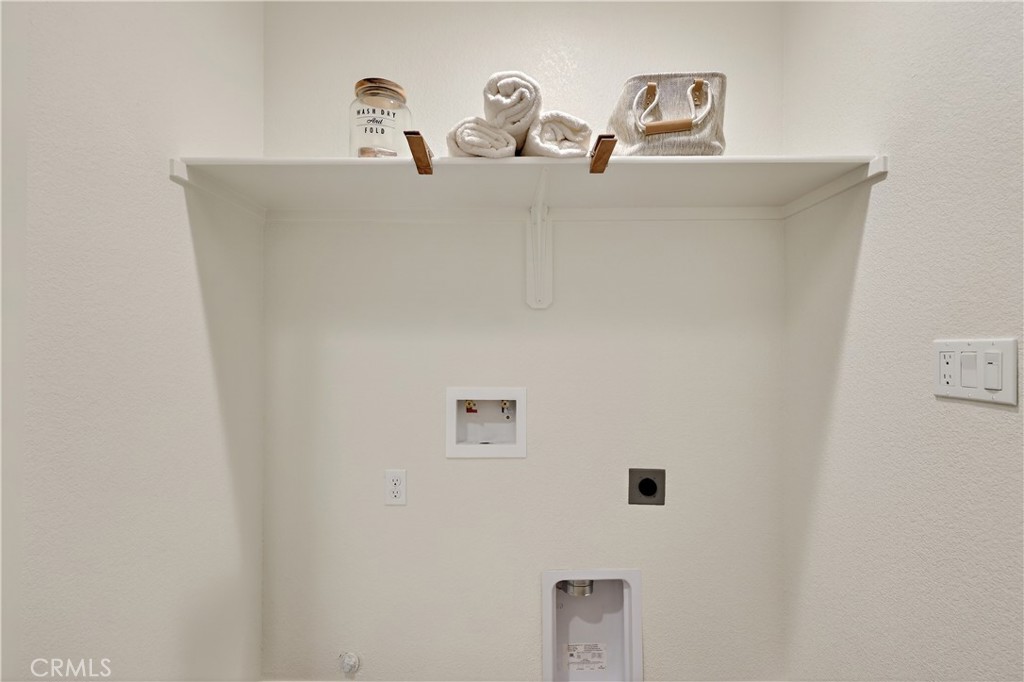 242 Montage Dr, Merced, CA 95348