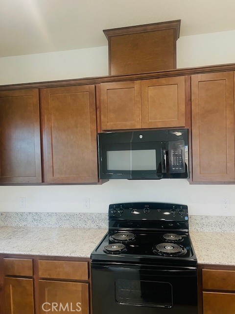 129 Squaw Valley Dr., Merced, CA 95341