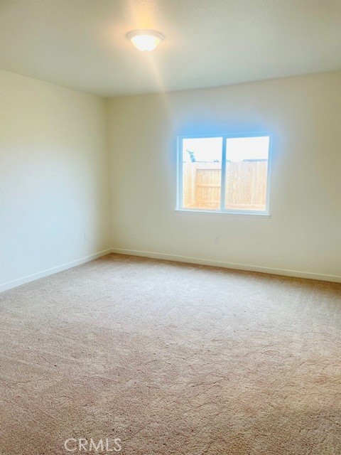 129 Squaw Valley Dr., Merced, CA 95341