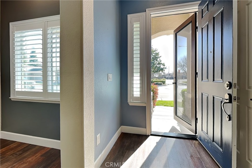 2091 State, Turlock, CA 95380