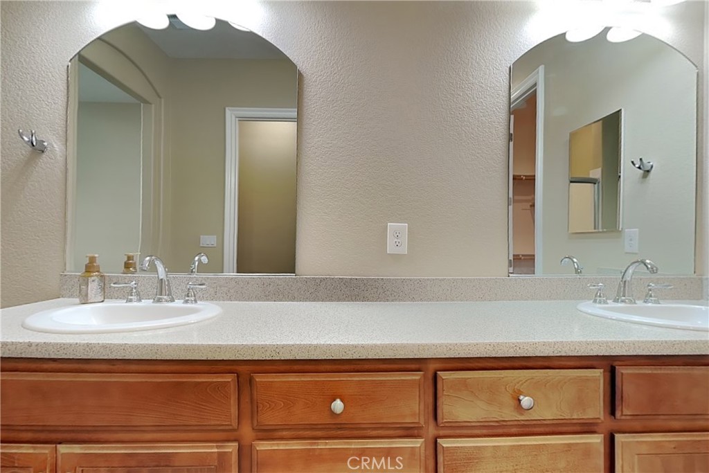 2091 State, Turlock, CA 95380