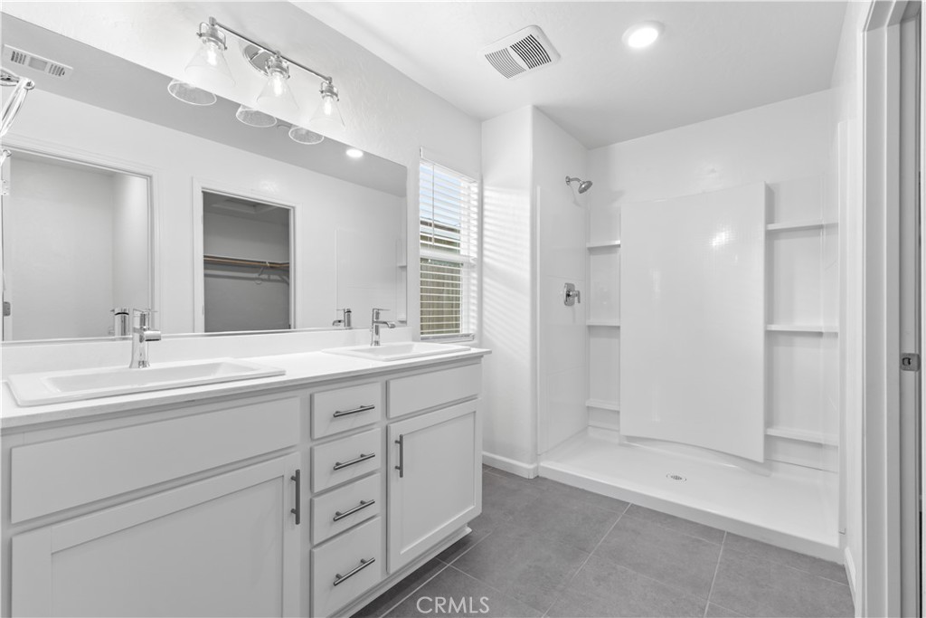 296 Grand Canyon Ct, Merced, CA 95341