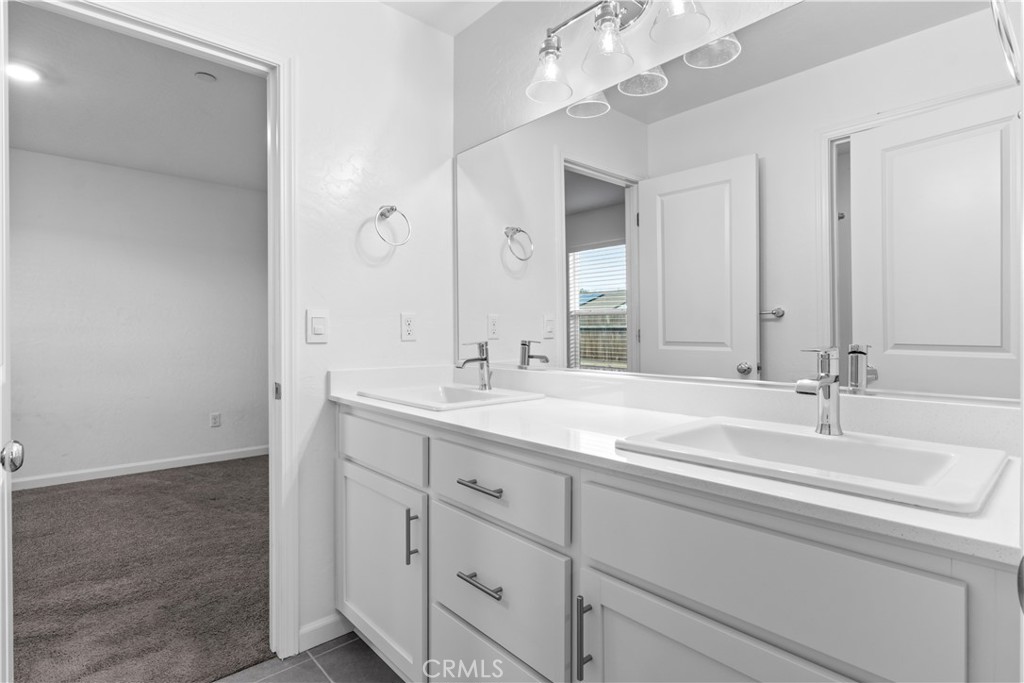 296 Grand Canyon Ct, Merced, CA 95341