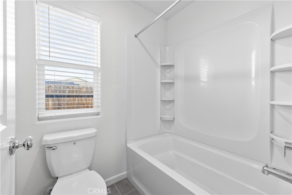 296 Grand Canyon Ct, Merced, CA 95341