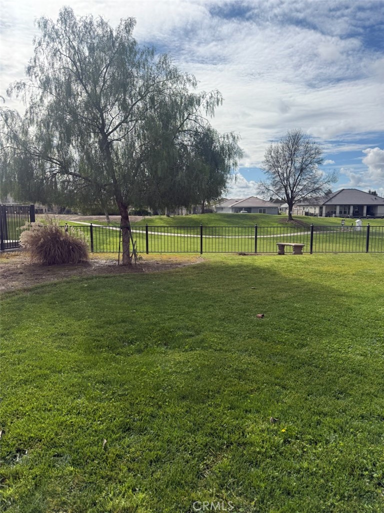 7290 Edgewater, Chowchilla, CA 93610