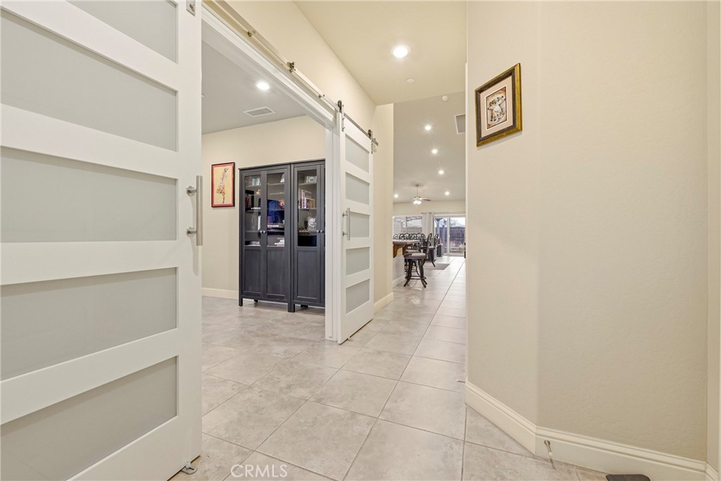 713 Ironstone Dr, Merced, CA 95348