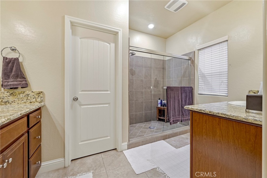 713 Ironstone Dr, Merced, CA 95348