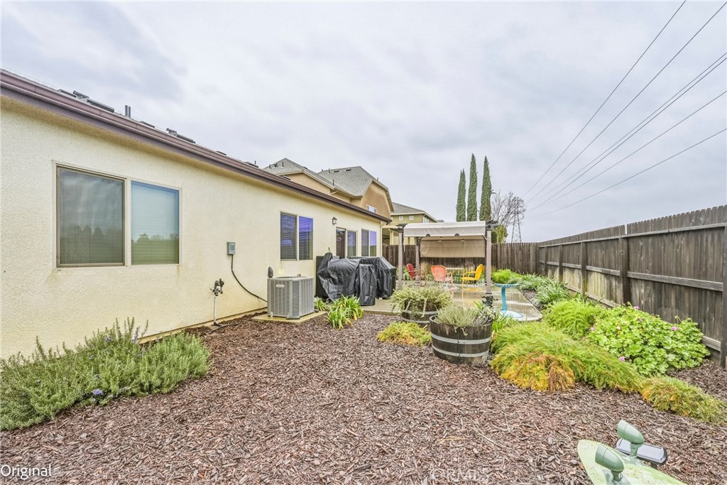 713 Ironstone Dr, Merced, CA 95348