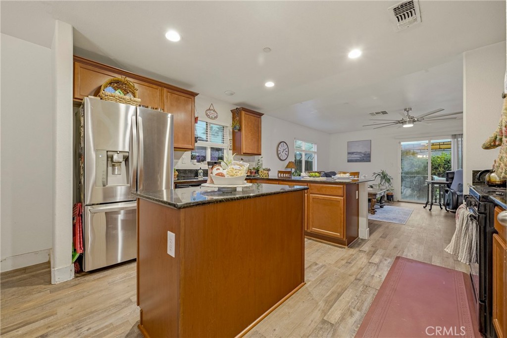 547 Blossom, Chowchilla, CA 93610