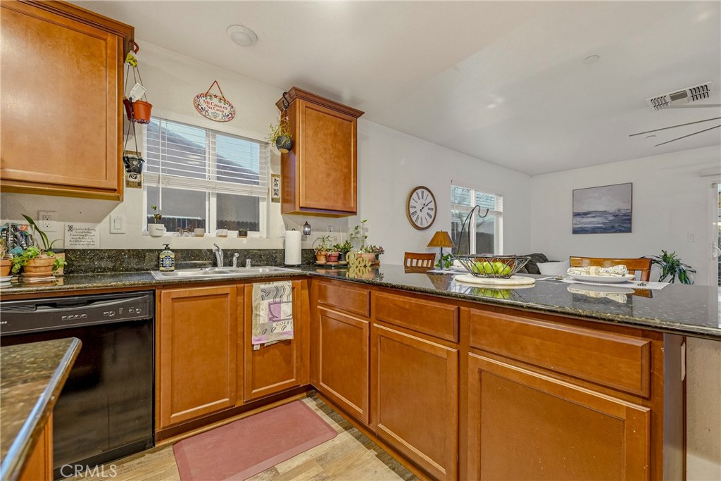 547 Blossom, Chowchilla, CA 93610