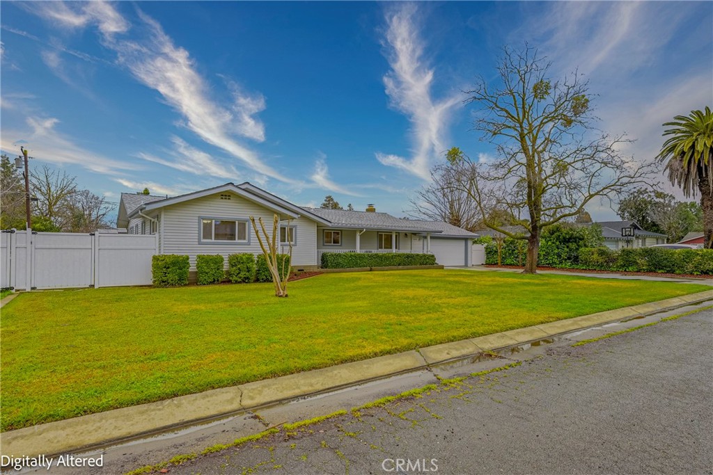 3279 Laura Ave, Merced, CA 95340