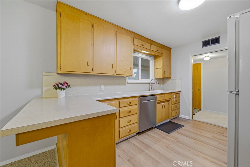 3279 Laura Ave, Merced, CA 95340