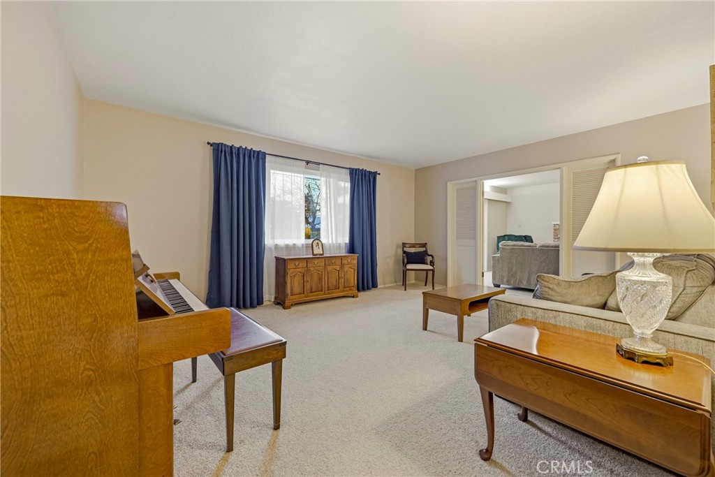 3279 Laura Ave, Merced, CA 95340