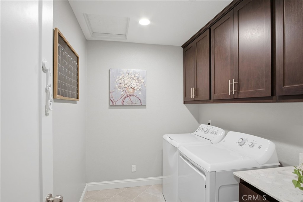 576 Janell Ct, Merced, CA 95341