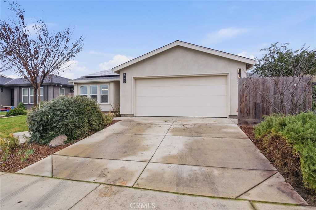 576 Janell Ct, Merced, CA 95341